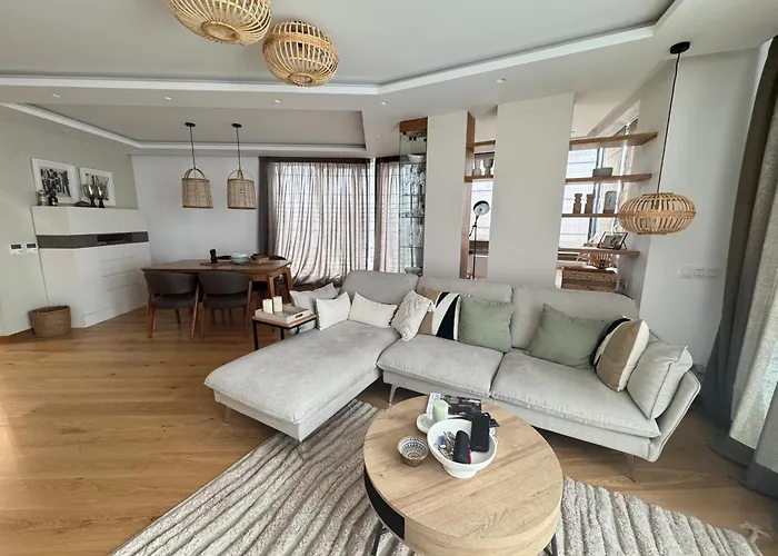 アパート Azure View *